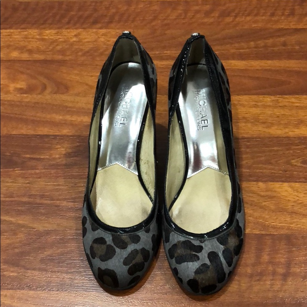 Cute Michael Kors pumps